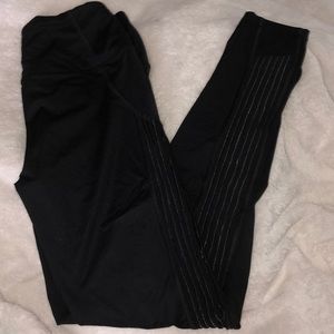 ✨Victoria’s secret leggings✨